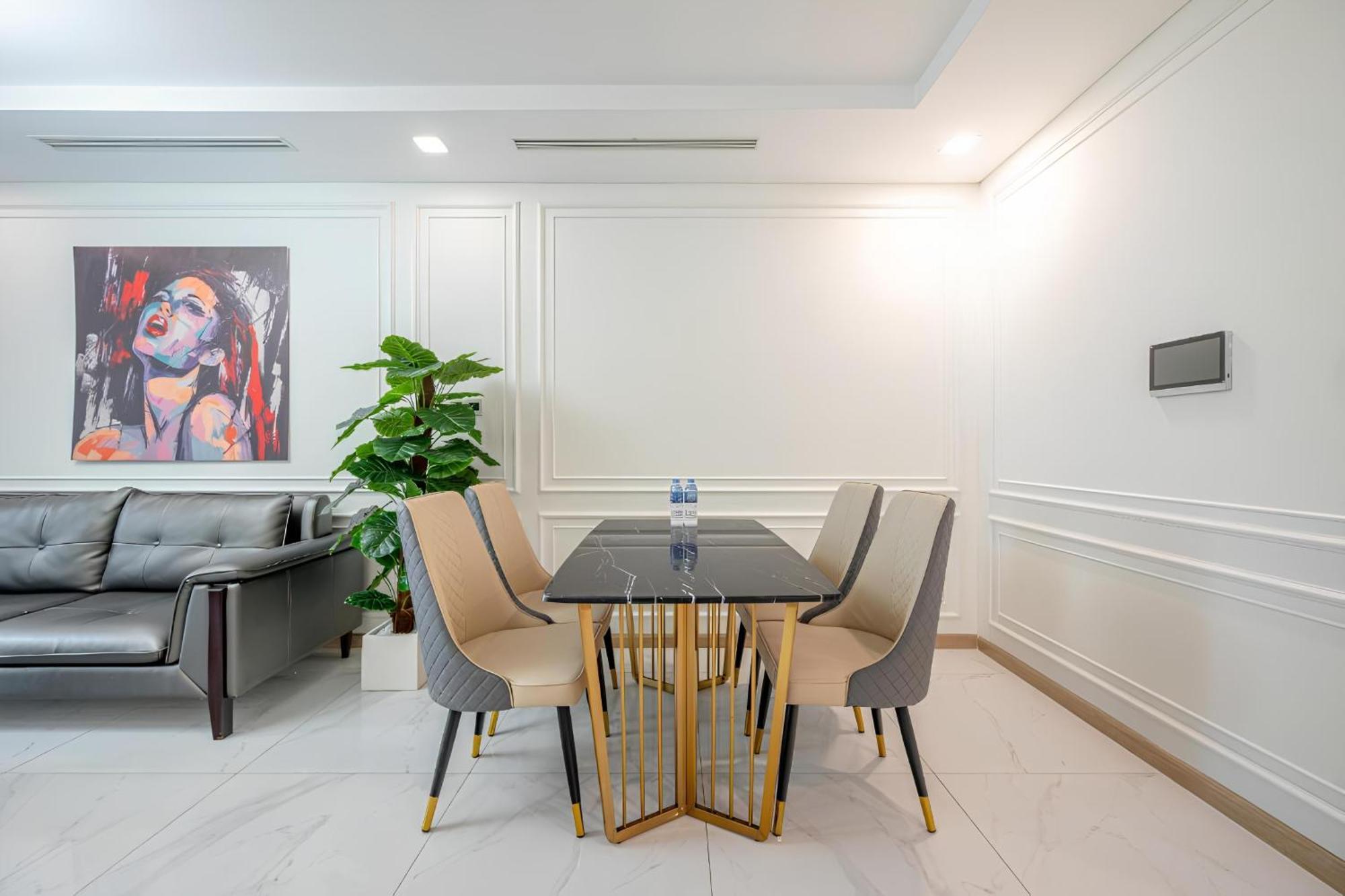 Apartamento The Radisson Landmark - Vinhomes Park Cidade de Ho Chi Minh