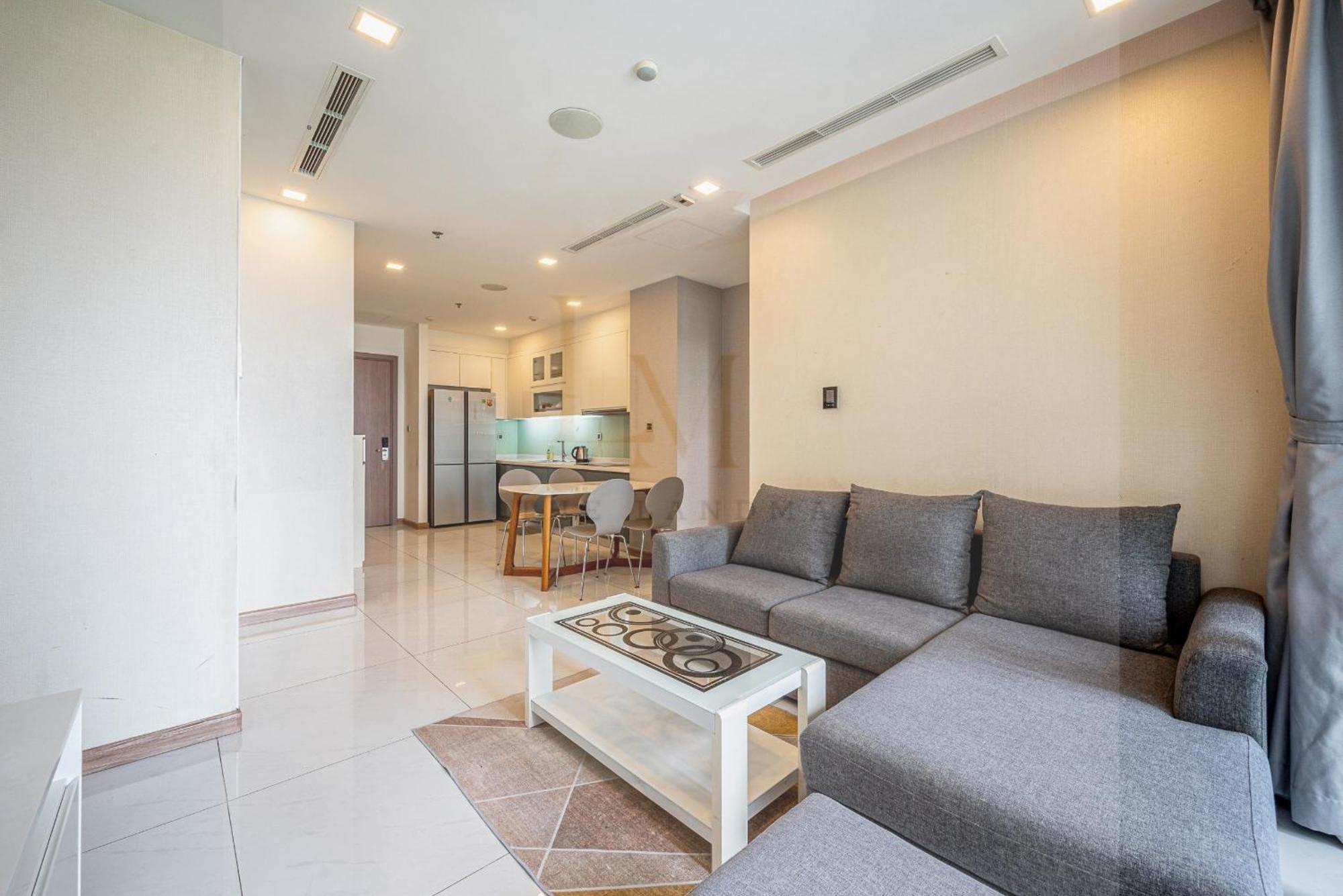 The Radisson Landmark - Vinhomes Park Apartamento