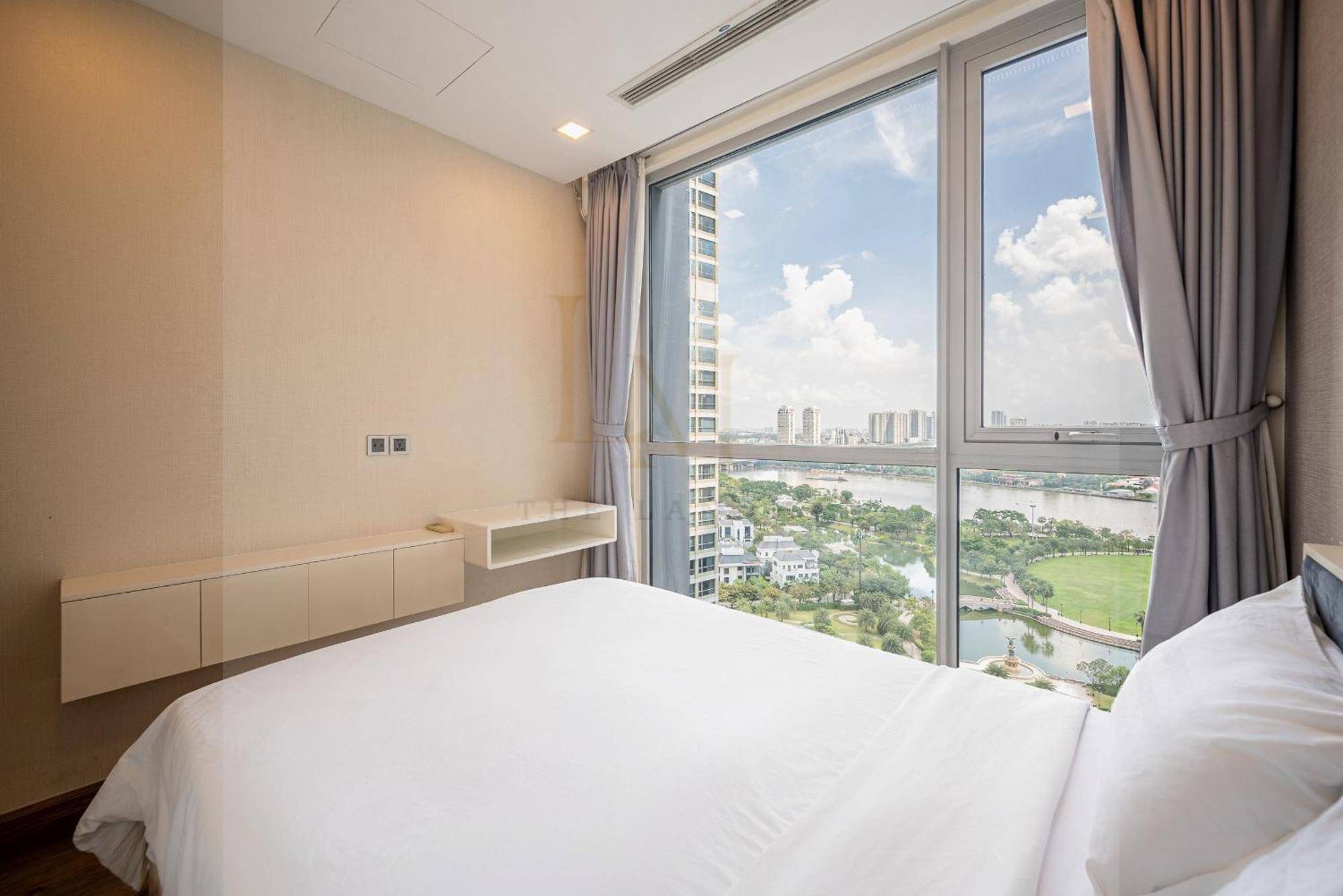 The Radisson Landmark - Vinhomes Park Apartamento *